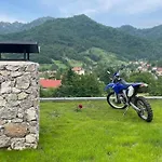 Josanica Bed & Breakfast *