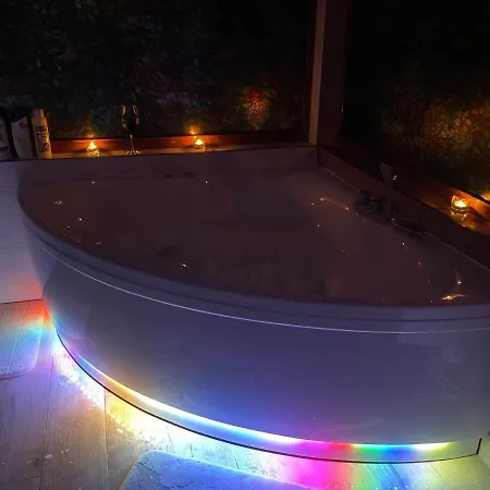 فندق مبيت وإفطار Josanica كونييتش