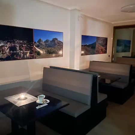 Josanica فندق مبيت وإفطار *