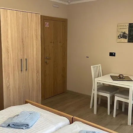 Josanica Bed & Breakfast *