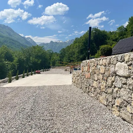 فندق مبيت وإفطار Josanica كونييتش