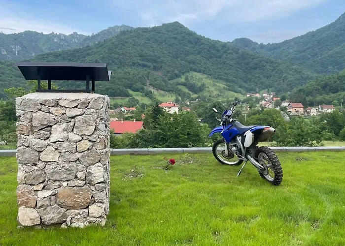 Josanica Bed & Breakfast *