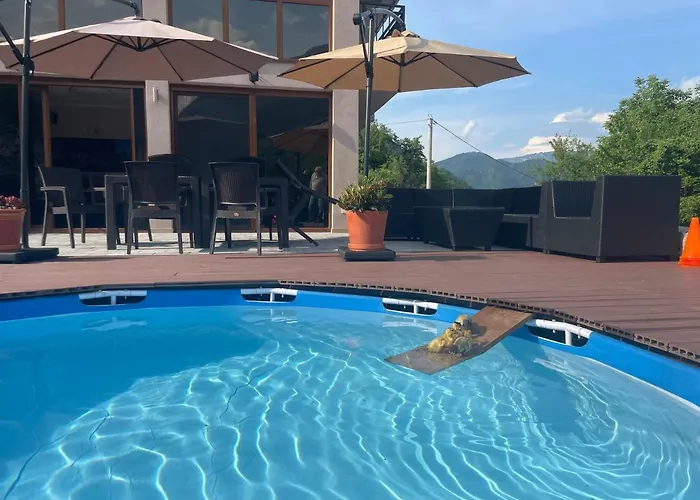 Josanica Bed & Breakfast *